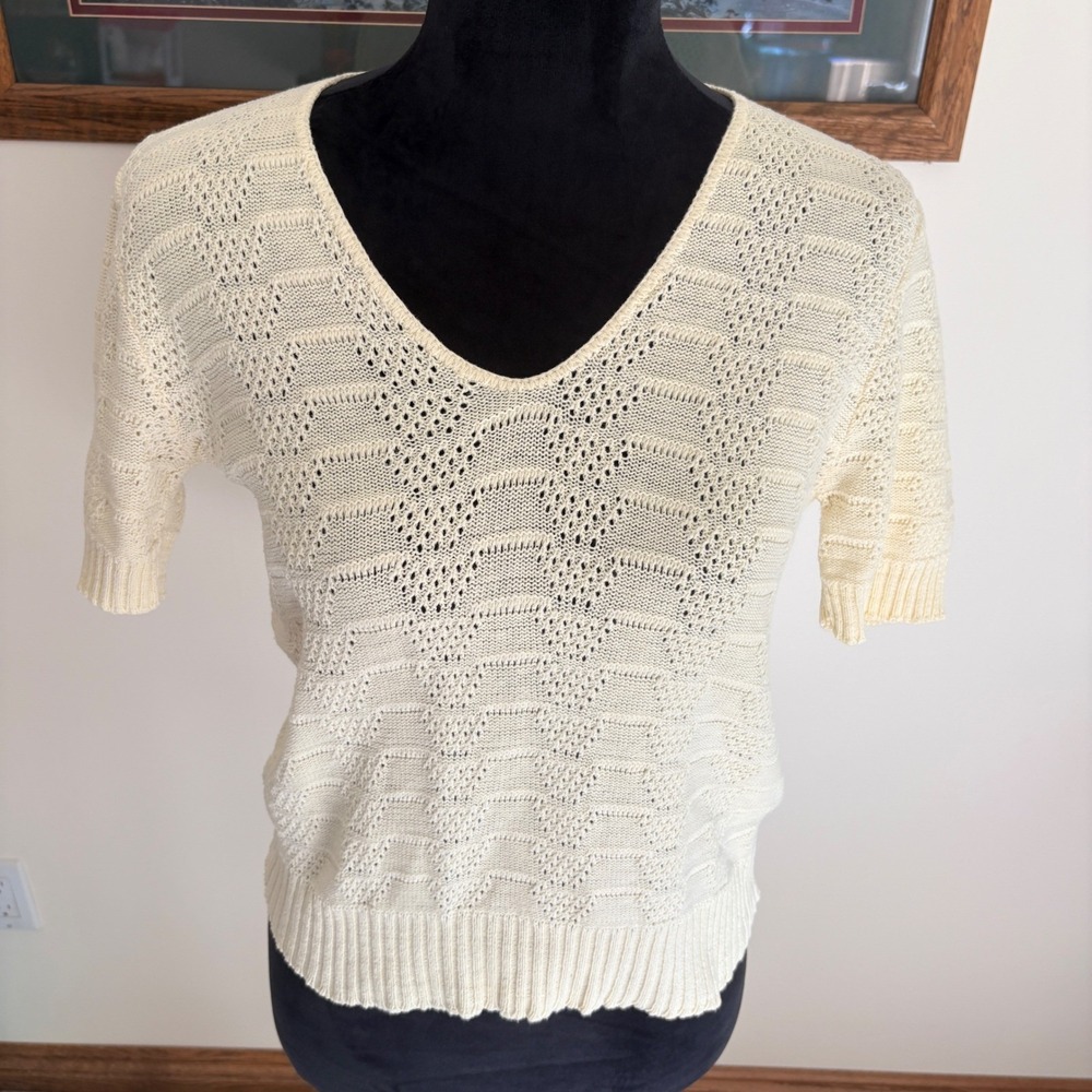 Cuddle Knit Sweater Womens Medium Cream V-Neck Pointelle Short Sleeve Vintage